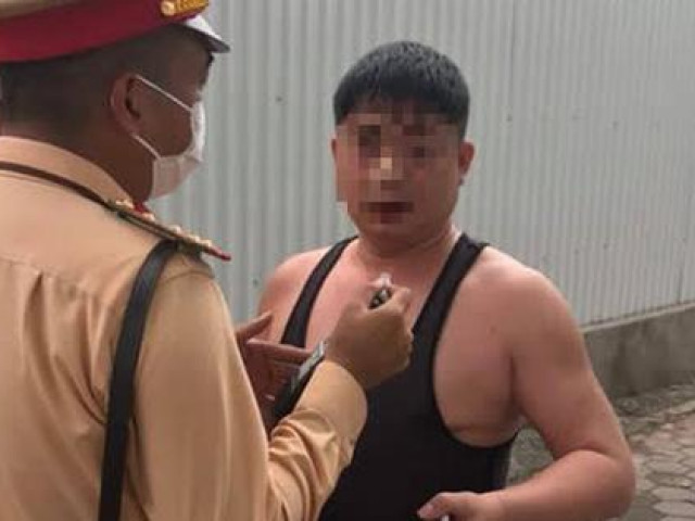 Tin tức trong ngày - Người đàn ông say xỉn, xưng là quân nhân "làm loạn" tại chốt CSGT