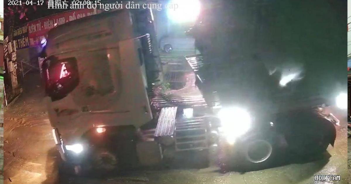 Tin tức trong ngày - Tiếng còi xe bất thường đánh thức người dân trước cơn lũ quét ở Lào Cai