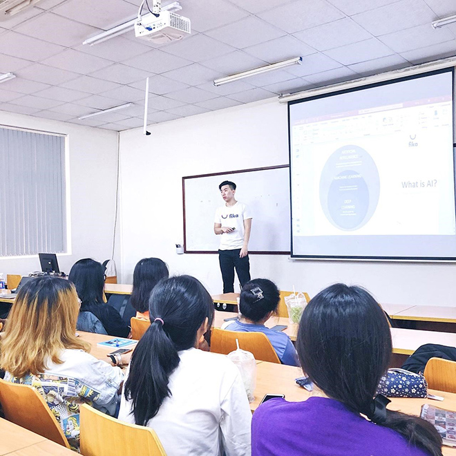 Oscar đại diện Fika tham dự buổi workshop tại trường đại học Quốc Tế thuộc đại học Quốc Gia TP.HCM