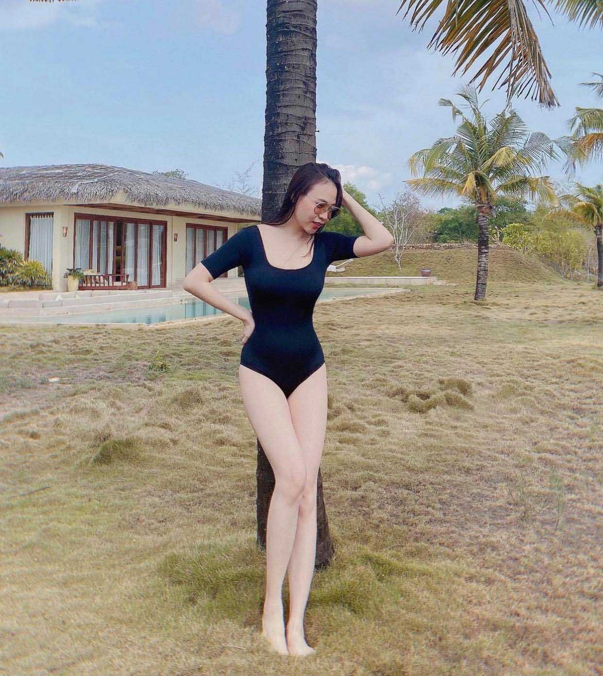 Trên trang cá nhân, người đẹp thường xuyên đăng tải những hình ảnh viên mãn bên gia đình nhỏ.