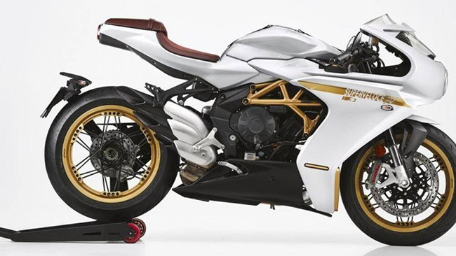 Tại thị trường châu Âu, bản đặc biệt MV Agusta Superveloce 800 S 2021 vừa chốt giá 23.600 Euro (khoảng 650 triệu đồng)
