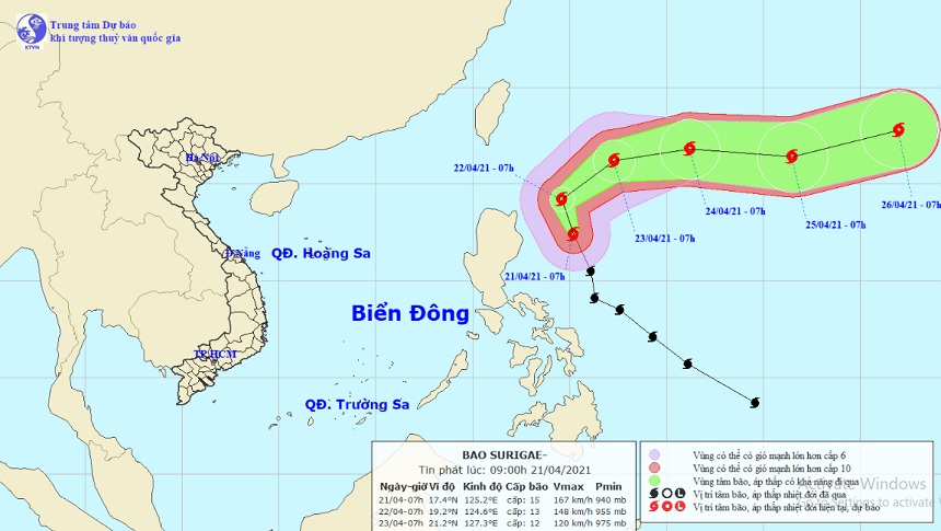 Vị trí và hướng di chuyển tiếp theo của siêu bão Surigae. Ảnh Trung tâm Dự báo KTTVQG.