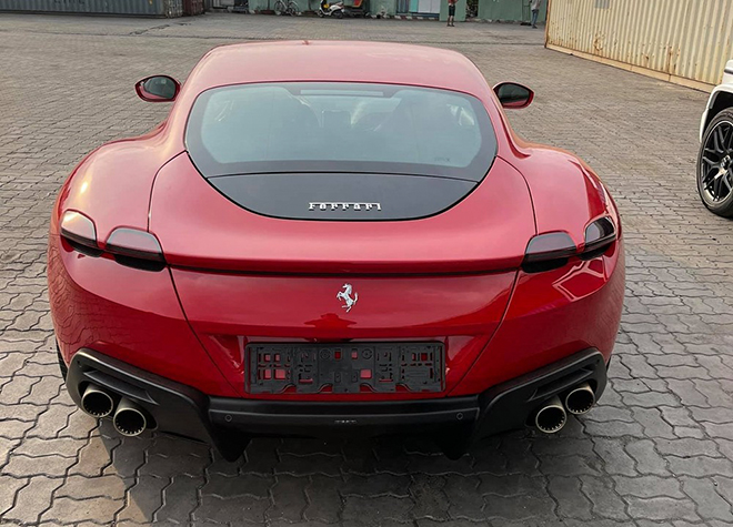 Siêu xe Ferrari Roma thứ 2 xuất hiện tại Việt Nam - 3