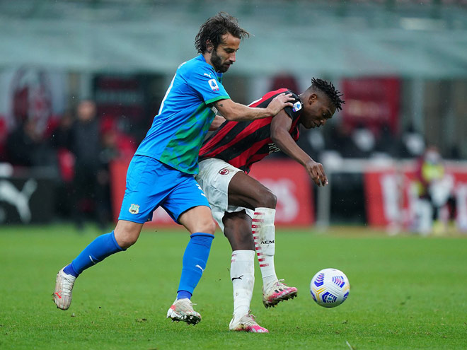 AC Milan có bàn mở tỉ số trước nhưng lại không tận dụng được lợi thế