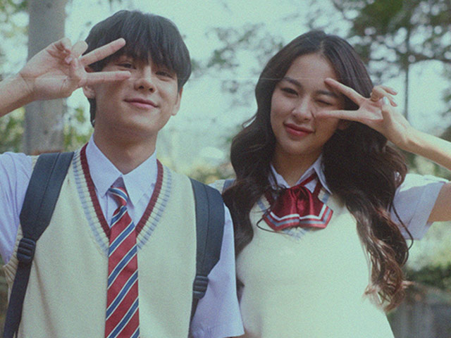 Ca nhạc - MTV - Gây tranh cãi dữ dội khi đi hát, đây là cách Phí Phương Anh đáp trả