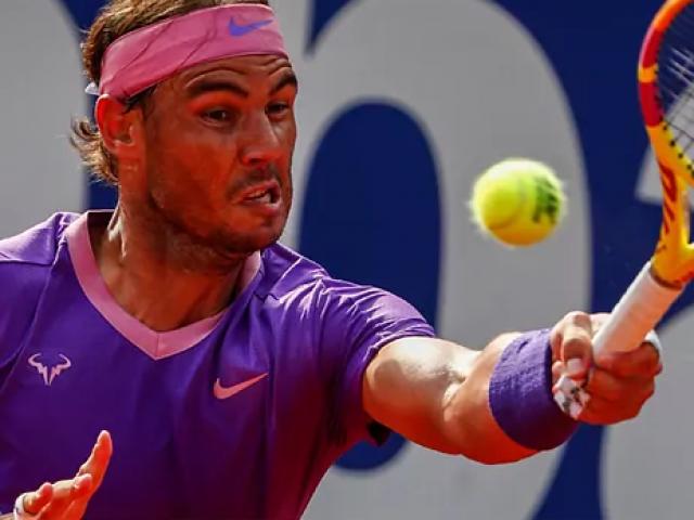 Nadal lập kỷ lục ở Barcelona Open, cẩn thận đối thủ ở tứ kết đang "vận hên"
