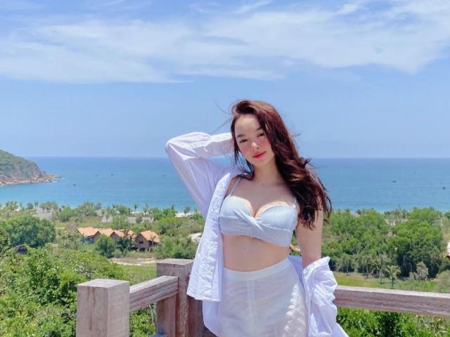 Làm đẹp - "Em chưa 18" Kaity Nguyễn lâu lắm mới khoe dáng vóc tròn đầy