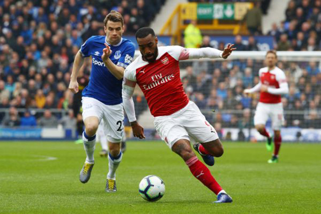 Trực tiếp bóng đá Arsenal - Everton: Thủ môn Leno phản lưới nhà (Hết giờ) - 27