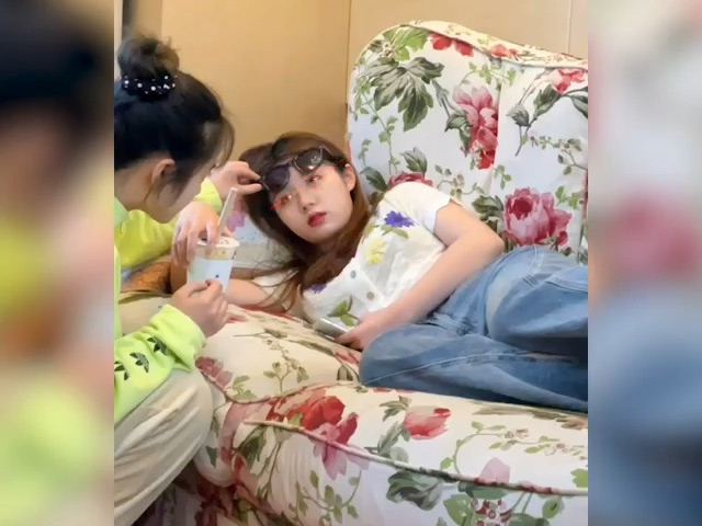 Cười 24H - Khi các người đẹp thi nhau "tấu hài" không một ai có thể nhịn nổi cười