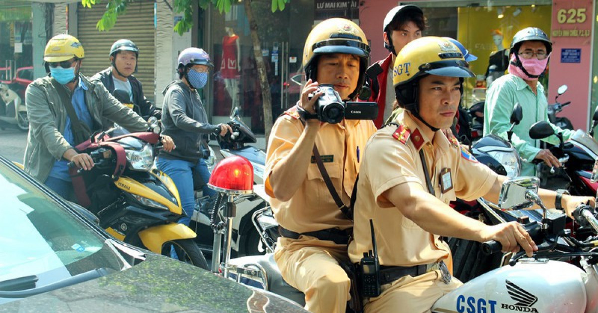 Tin tức trong ngày - CSGT TP.HCM cảnh báo việc lừa đảo bằng việc giả 'phạt nguội'