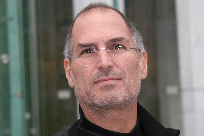 Steve Jobs là một trong những người thích màu Tím.