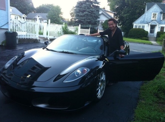 Siêu xe Ferrari F430 Spider có giá bán 220.000 USD của Bảo Chung.