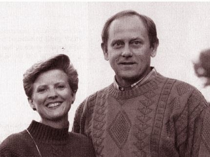 Hai vợ chồng Kris Wells và Doug Wells.