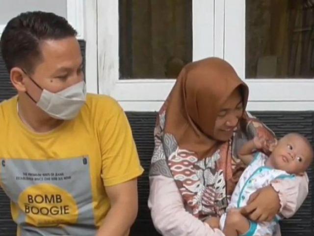 Bạn trẻ - Cuộc sống - Quá yêu cơ quan, ông bố đặt luôn tên con trai theo nơi làm việc