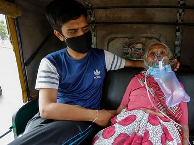 Sức khỏe đời sống - SARS-CoV-2 đang “hoành hành” ở Ấn Độ, năng lực y tế của đất nước này hiện ra sao?