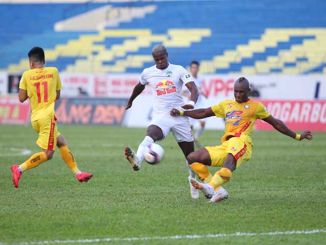 Bóng đá - Trực tiếp bóng đá Thanh Hóa - HAGL: Bàn thắng muộn phút bù giờ (Hết giờ)