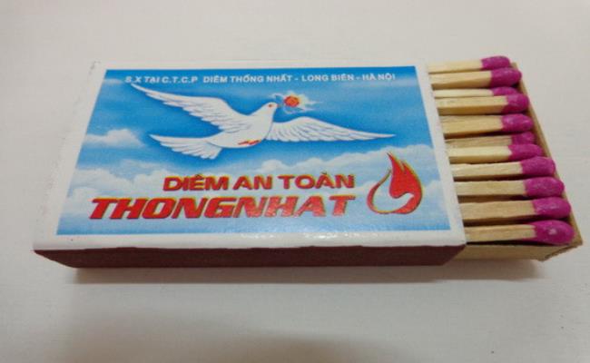 Bước sang năm 2020, hộp diêm mang tính biểu tượng của hãng đã chính thức bị &#34;khai tử&#34;, kết thúc vòng đời 63 năm của sản phẩm &#34;quốc dân&#34;, vang bóng 1 thời tại Việt Nam. Trước đó, sản phẩm này được bán với giá chỉ từ 500 - 1.000 đồng/hộp.&nbsp;

