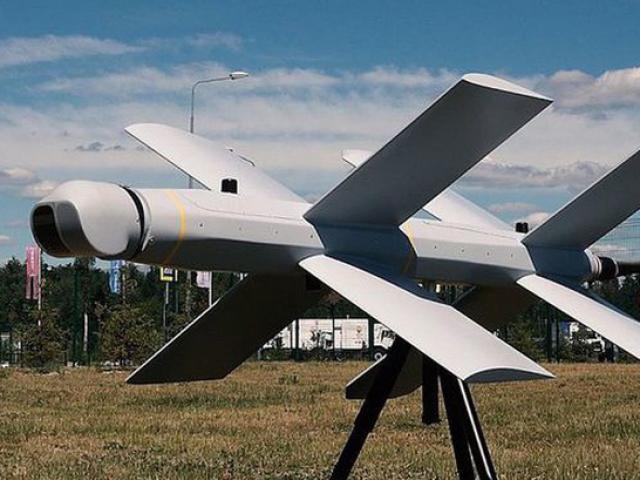 Media - "Địa lôi trên không" lao thẳng vào diệt mục tiêu với tốc độ hàng trăm km/h