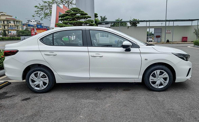 Cận cảnh Honda City bản E có giá bán 499 triệu đồng tại đại lý - 4