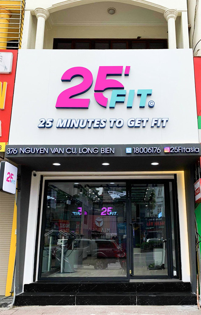Phòng tập 25 FIT Nguyễn Văn Cừ nhìn từ bên ngoài