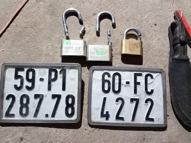 Các khóa nhà dân bị cắt