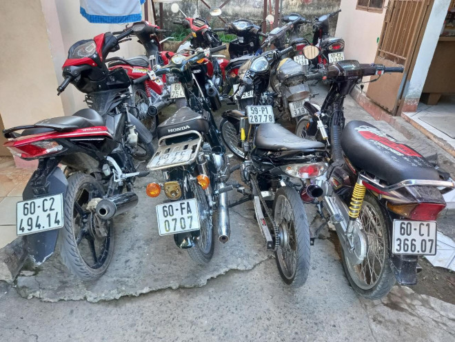 Súng, xe liên quan vụ trộm, cướp