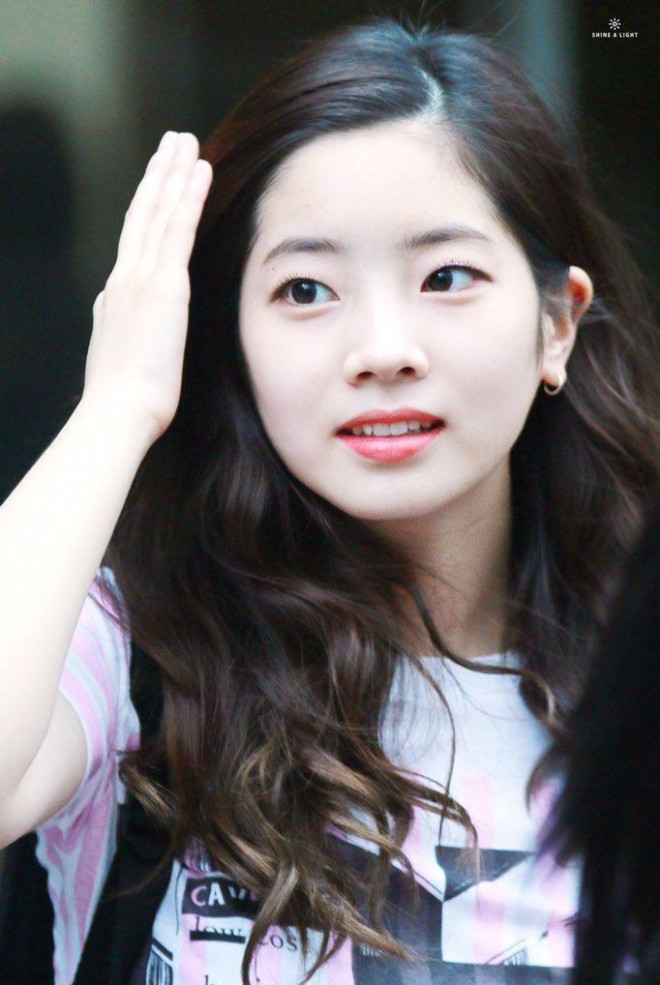 Tiền bạc, mỹ phẩm không thiếu nhưng vì sao idol K-Pop thường khó thoát được làn da mụn? - 1