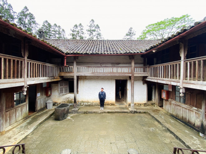 Dinh Vua Mèo - Ảnh: Vietravel