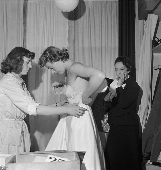 Schiaparelli: Đền thiêng làng mốt có quá khứ huy hoàng, tương lai rực rỡ - 1