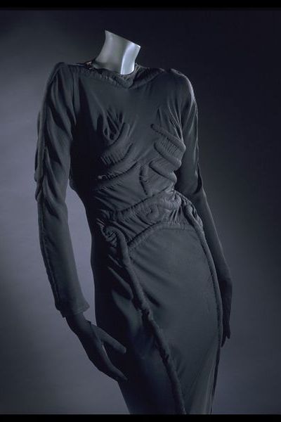 Schiaparelli: Đền thiêng làng mốt có quá khứ huy hoàng, tương lai rực rỡ - 6