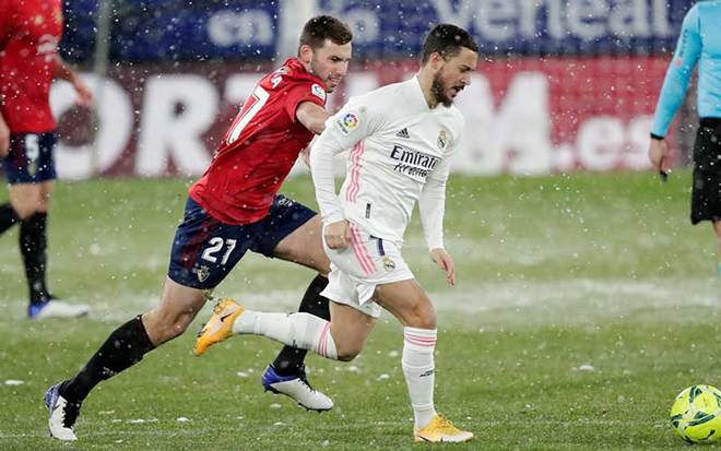 Trực tiếp bóng đá Real Madrid - Osasuna: Zidane đau đầu hàng công chủ nhà - 17