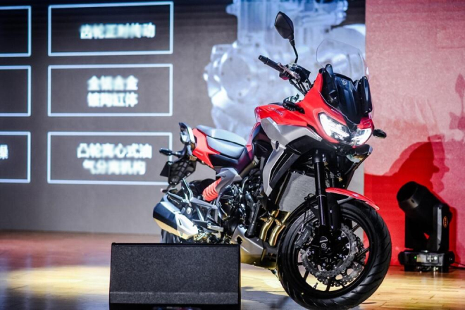 Xuất hiện môtô Trung Quốc mang “tim lạ”, đấu lại Suzuki V-Strom 650 - 3