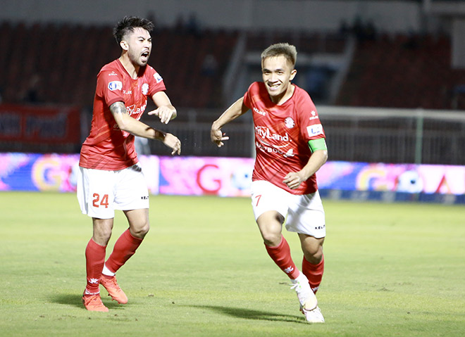 Lee Nguyễn hút fan nữ, bị đánh nguội vẫn cứu CLB TP.HCM khỏi đáy V-League - 10