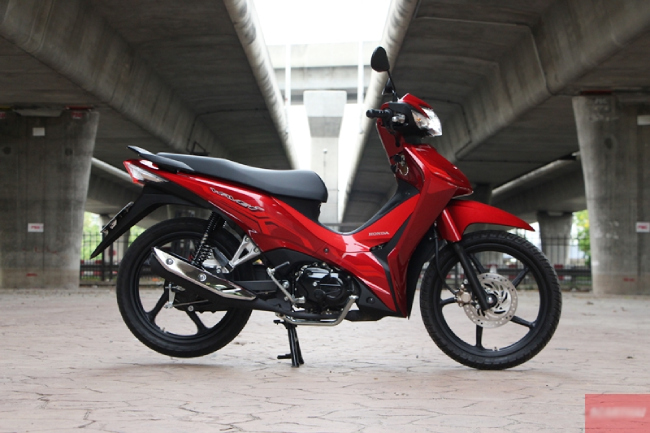 Xe máy giá rẻ Made in Malaysia về Việt Nam kiểu dáng y hệt Honda Cub