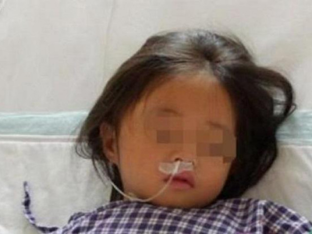 Phi thường - kỳ quặc - Con gái 7 tuổi nhập viện, mê sảng liên tục nhắc đến chiếc máy giặt, bà mẹ sốc đến "rụng rời toàn thân" khi phát hiện bí mật động trời