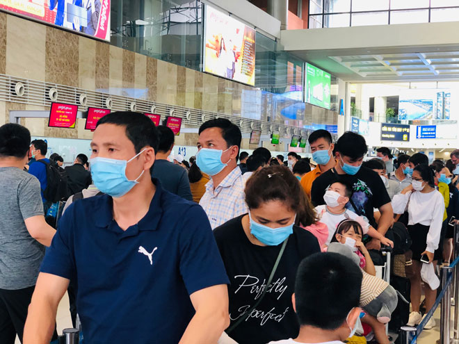 Người dân đổ về Hà Nội sau kỳ nghỉ lễ, đường phố Hà Nội khá thông thoáng - 8