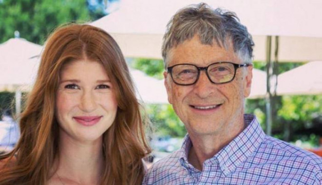 Tỷ phú Bill Gates bên con gái lớn Jennifer Gates