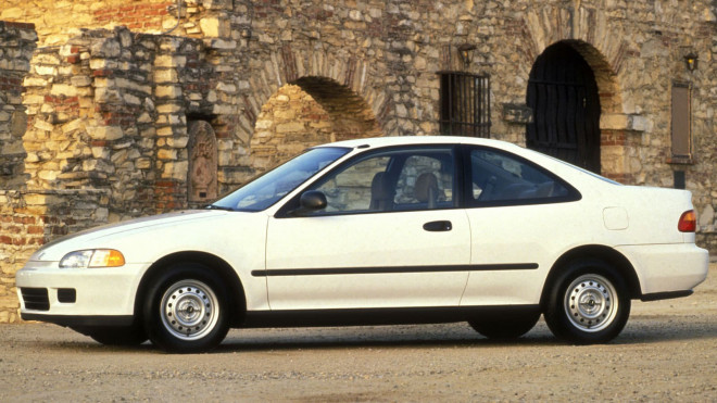 Nhìn lại thiết kế của Honda Civic qua các thời kỳ - 6