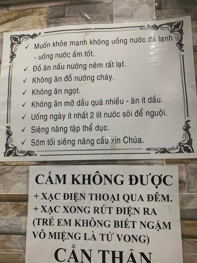 Những mảnh giấy dán trên tường, cầu thang của bà ngoại và mẹ khiến cô gái xúc động - 7