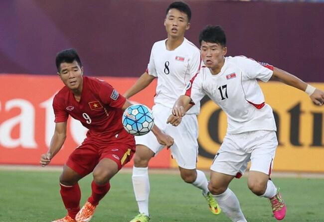 CHDCND Triều Tiên (áo trắng) đã rút khỏi vòng loại World Cup 2022 khu vực châu Á.