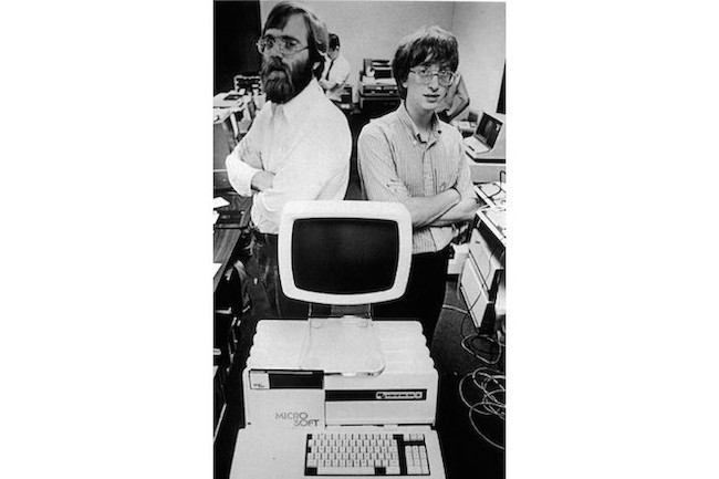 Gates và bạn thân Paul Allen đồng sáng lập ra Microsoft.
