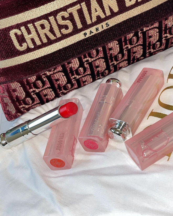 Jisoo BLACKPINK xuất hiện trở lại quảng bá cho Dior, soi kỹ thỏi son mới thấy điều bất ngờ - 4