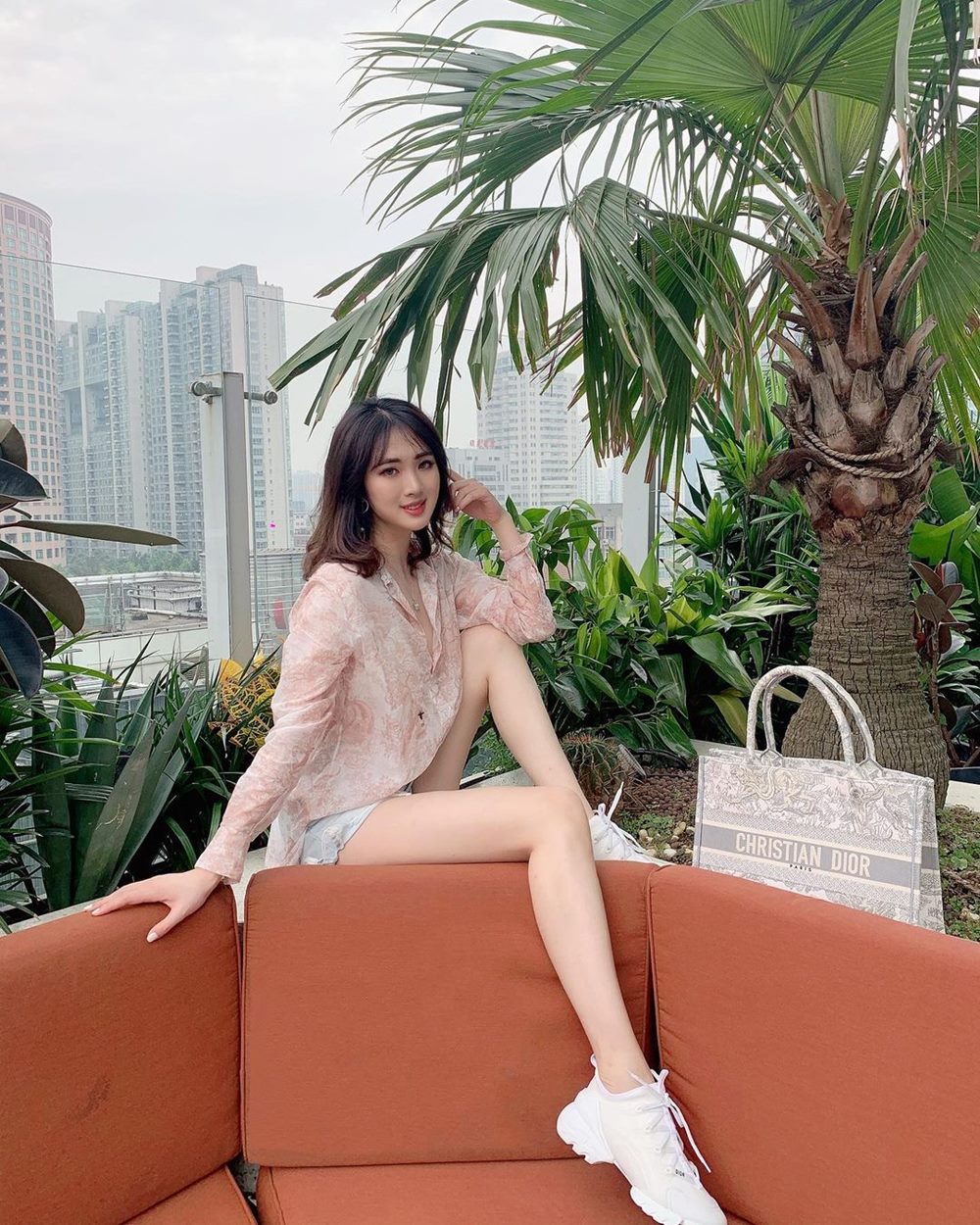 Annabel Yao đang là cái tên khiến cư dân mạng Trung Quốc bàn tán, dị nghị.