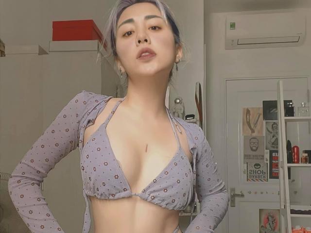 Media - Body hết sức gợi cảm hết nấc của bạn gái cũ Đạt G