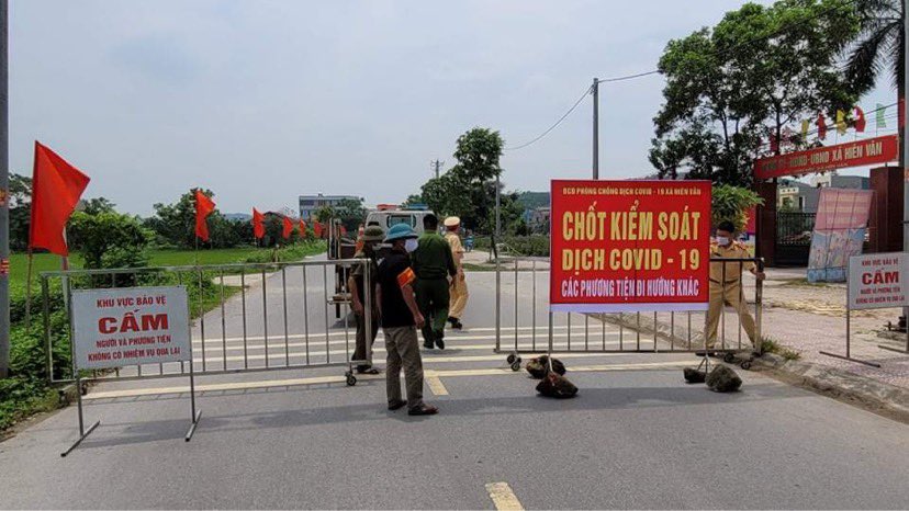 Lực lượng chức năng tỉnh Bắc Ninh lập chốt kiểm soát dịch COVID-19