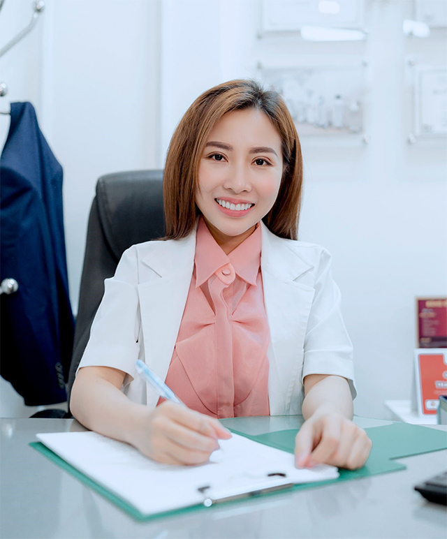 9X Ngô Kiều Khanh: Từ lỡ làng với Nhi khoa đến bác sĩ thẩm mỹ có tiếng tại TP.HCM - 1