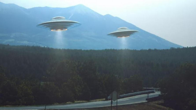 Câu chuyện về đía bay (UFO) ra đời từ năm 1947.