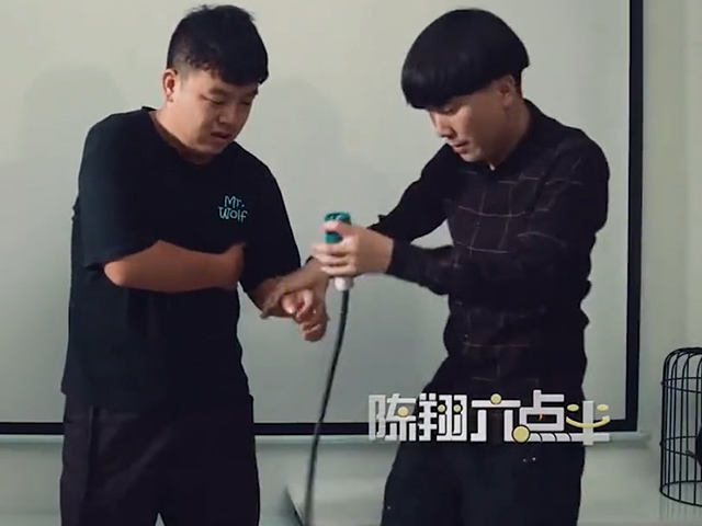 Cười 24H - Không phải tốn tiền đi bệnh viện khi có đứa bạn bá đạo