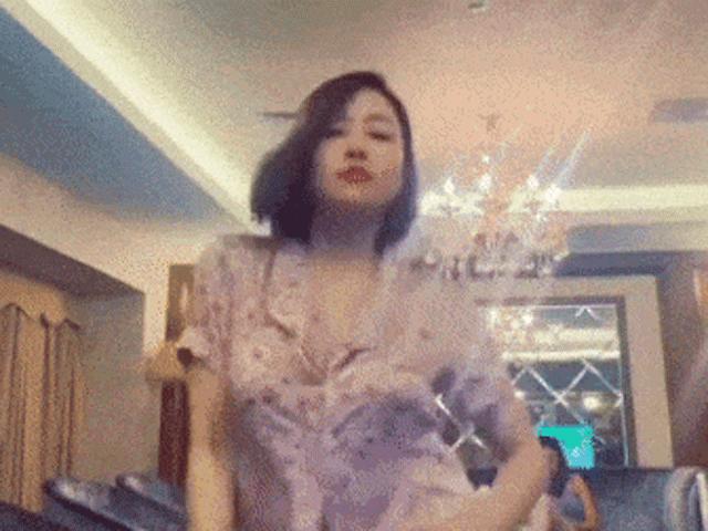 Bạn trẻ - Cuộc sống - Mỗi lần xuất hiện, hot girl Trâm Anh lại khiến dân mạng "phát sốt"