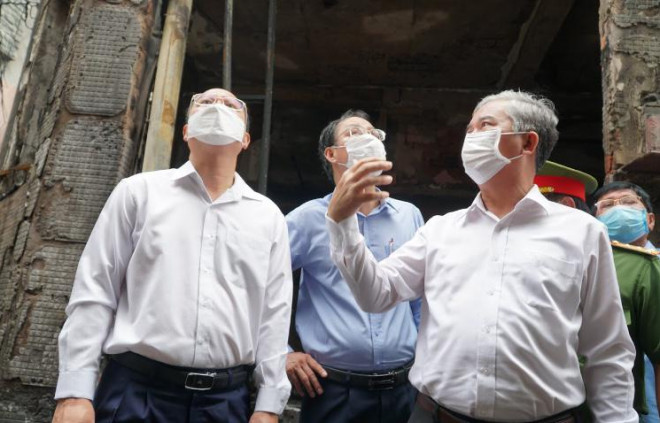 Lãnh đạo TP HCM xuống hiện trường vụ cháy